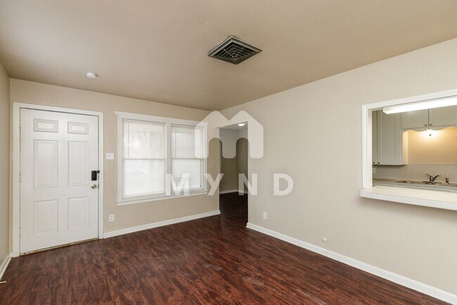 Foto del edificio - 3637 Mimosa Dr