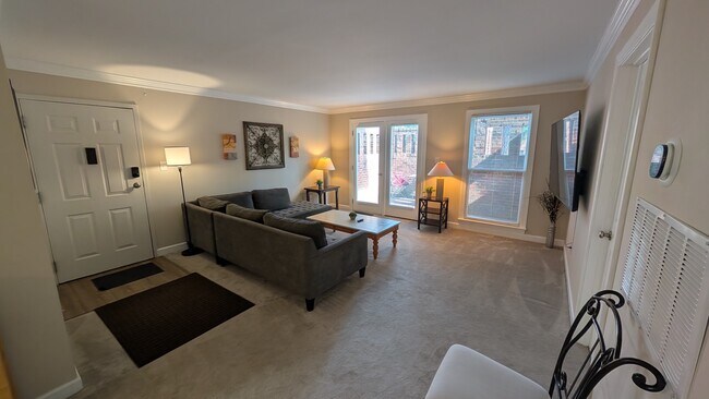 Foto del edificio - 3523 Ivy Commons Dr
