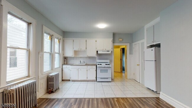 Foto del edificio - 416 Leslie St