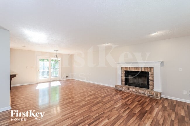 Building Photo - 4894 Raven Way NE