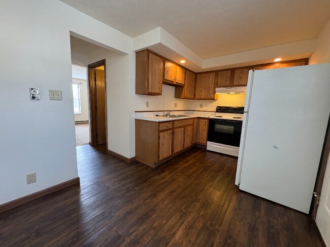 Foto del edificio - 608 N Highland Ave