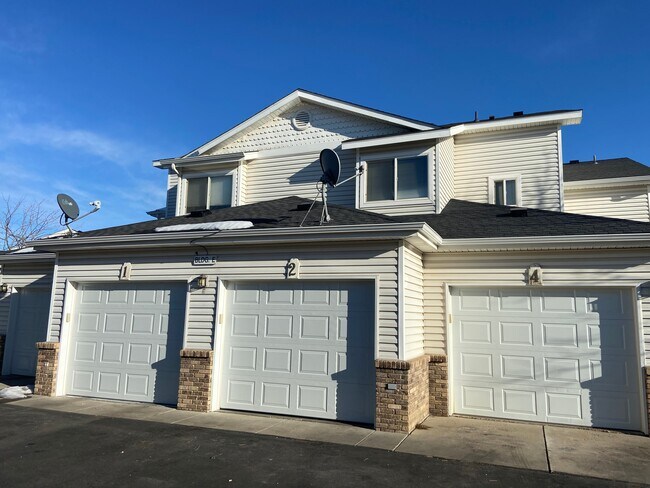 Condo building - 950 52nd Avenue Ct
