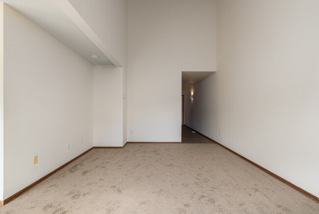 Foto del edificio - 2306 E Division St