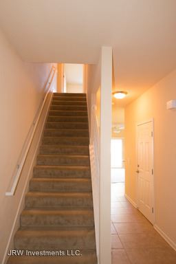 Building Photo - 3 br, 2.5 bath Apartment - 156 Iron Horse Dr
