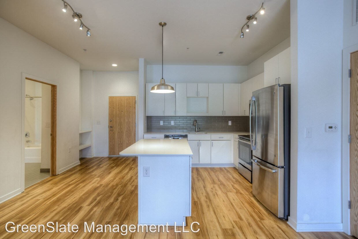 Foto principal - 401 S 41st St