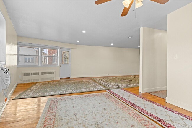 Foto del edificio - 750 Shore Rd