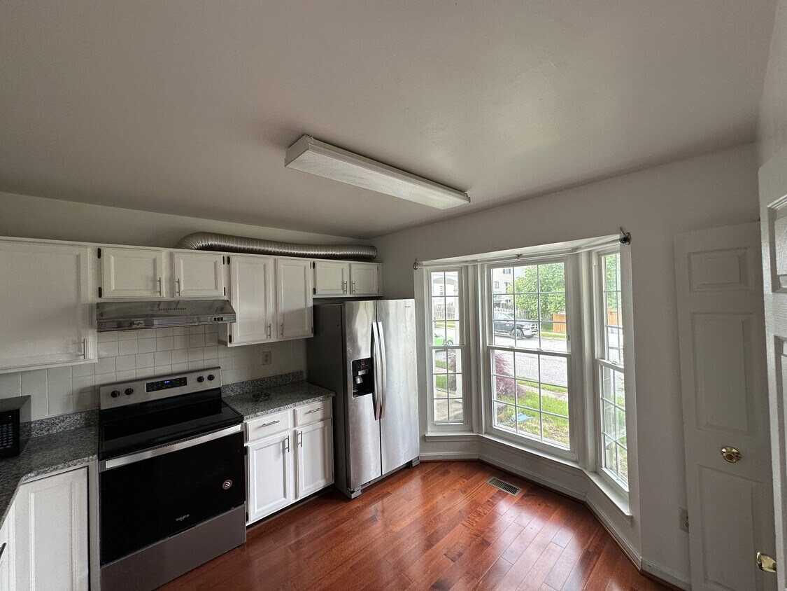 Foto principal - 4438 Cole Farm Rd