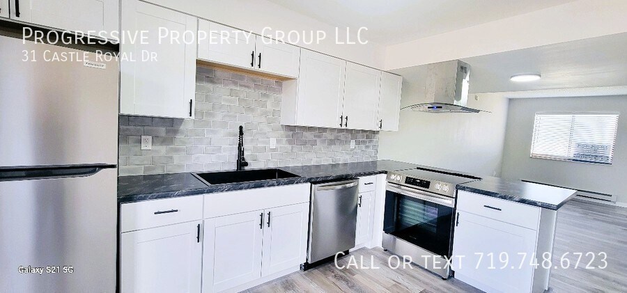 Primary Photo - Beautifully Remodeled 2-Bed, 1-Bath Townho...