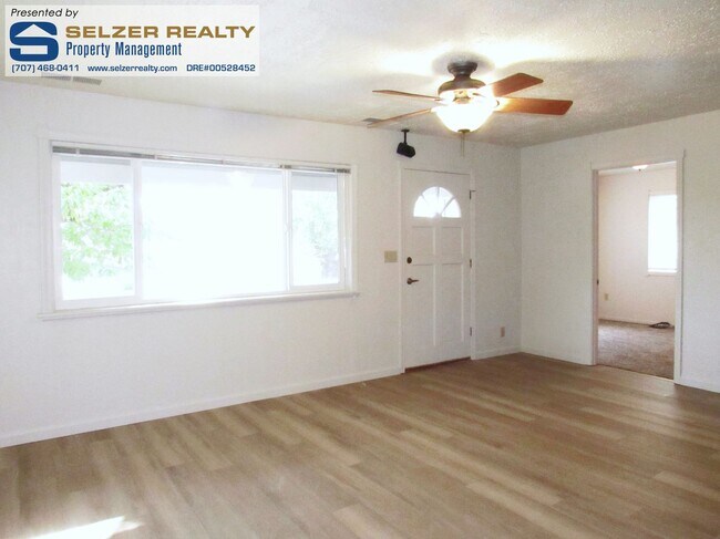 Foto del edificio - Cozy 3 bd. home on Ukiah's westside!