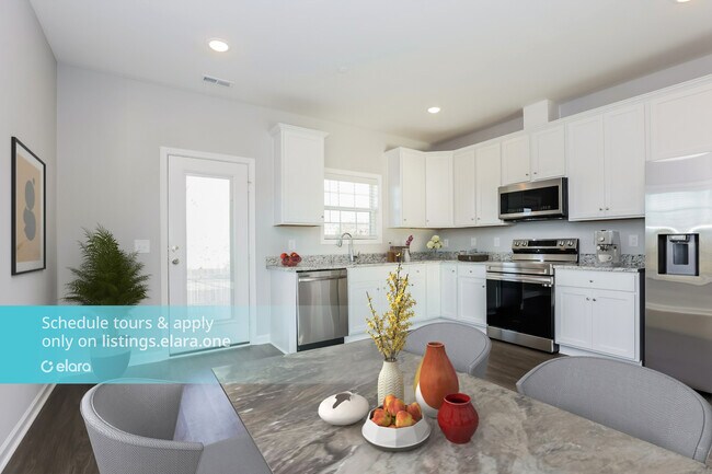 Foto del edificio - 1029 ECHO RIDGE RD