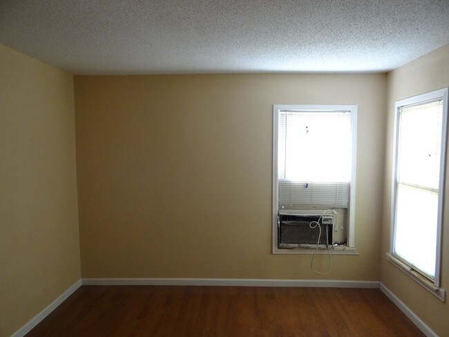 Foto del edificio - 662 E Irby St