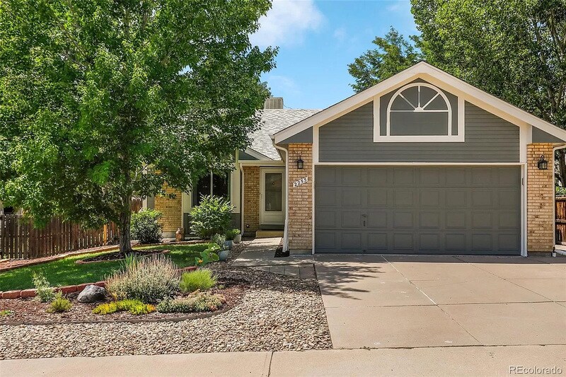 Foto principal - 2255 S Ellis St