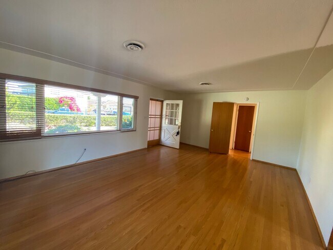 Foto del edificio - 1651 Chiswick Ct