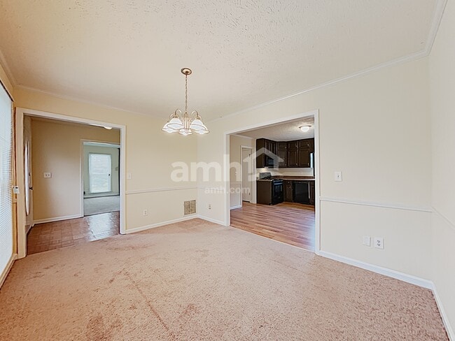 Building Photo - 4121 S Fork Dr