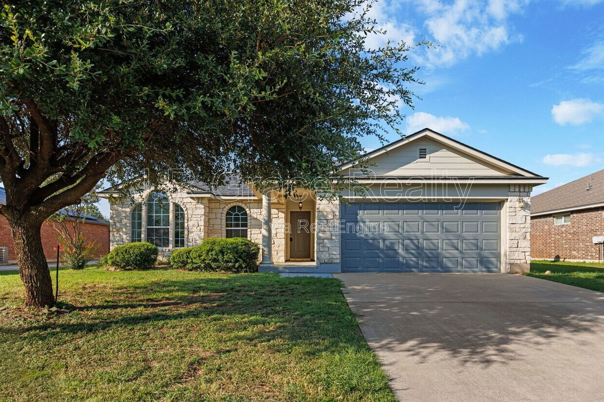 Foto principal - 10017 Barton Creek Dr