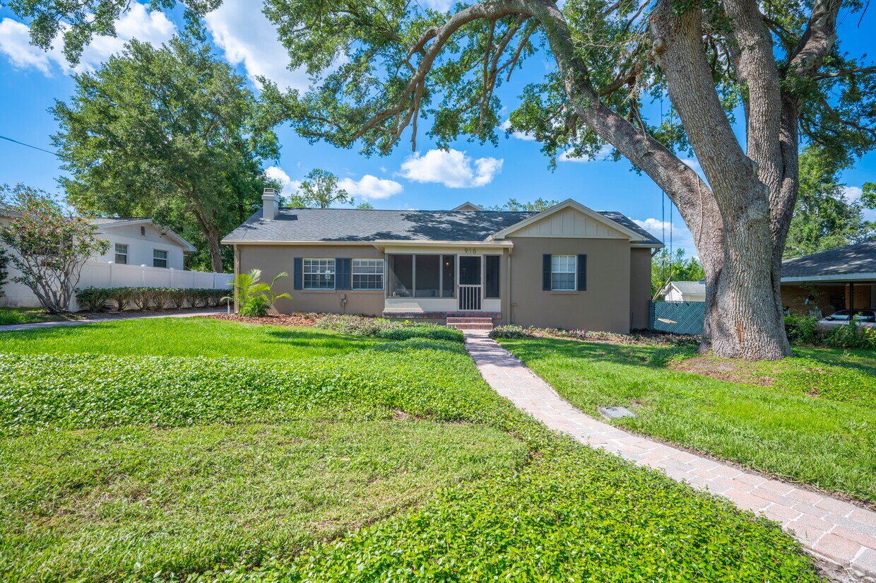 Foto principal - 916 Woodward St