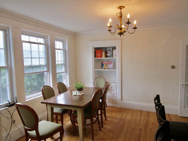 Foto del edificio - 92 Langley Rd