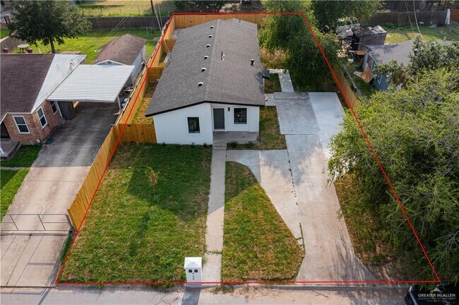 Building Photo - 404 S 28th St