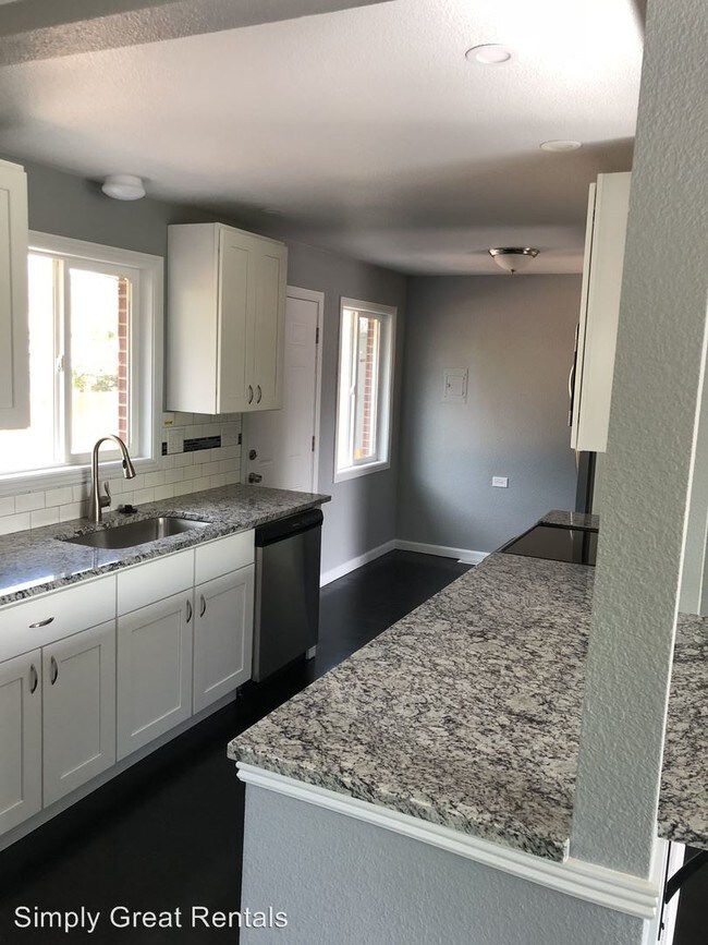 Building Photo - 5 br, 2 bath House - 2343 Paris St