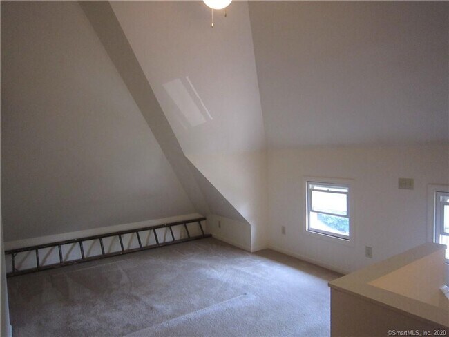Building Photo - 34 Harborside Dr