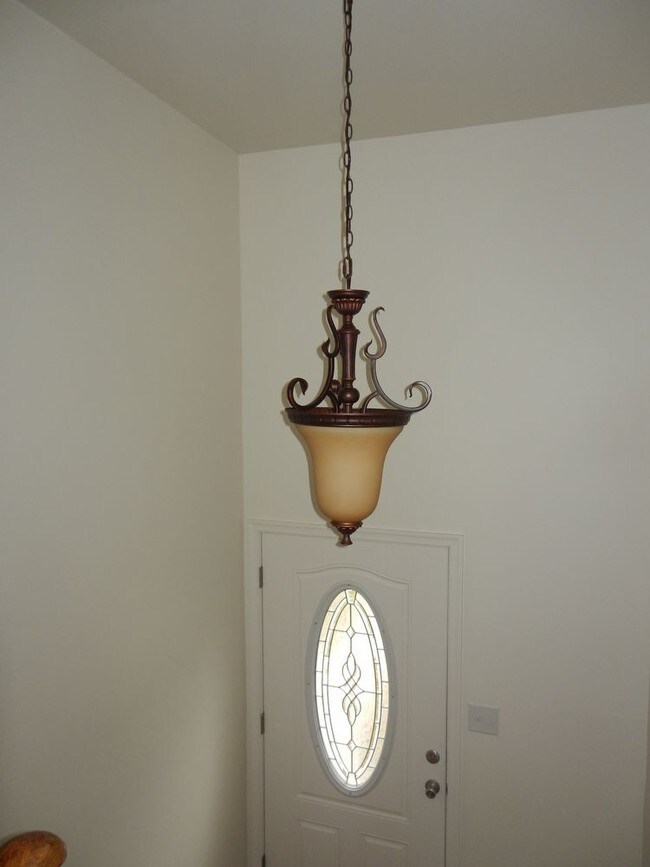 Building Photo - Townhome for Rent in Taneytown