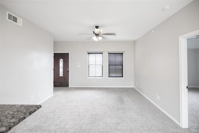 Foto del edificio - 13165 Snow Ln