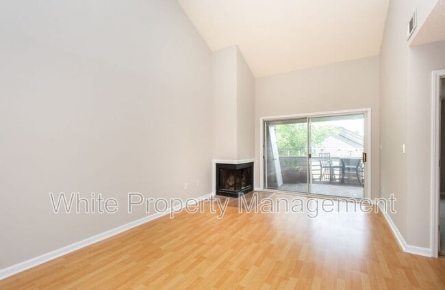 Building Photo - 2555-C Stockbridge Drive