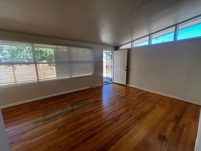 Photo - Charming 2 Bedroom, 1 Bathroom Duplex in A... House