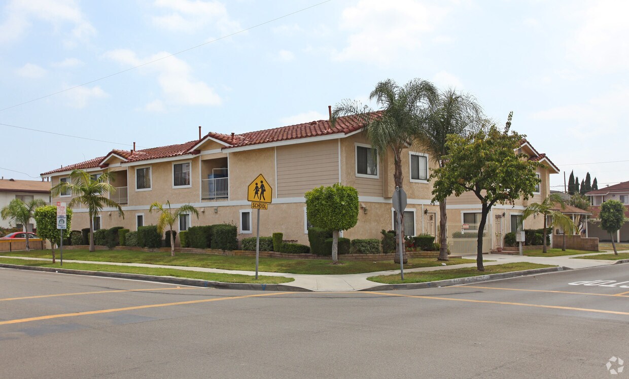 Primary Photo - 11846 186th St