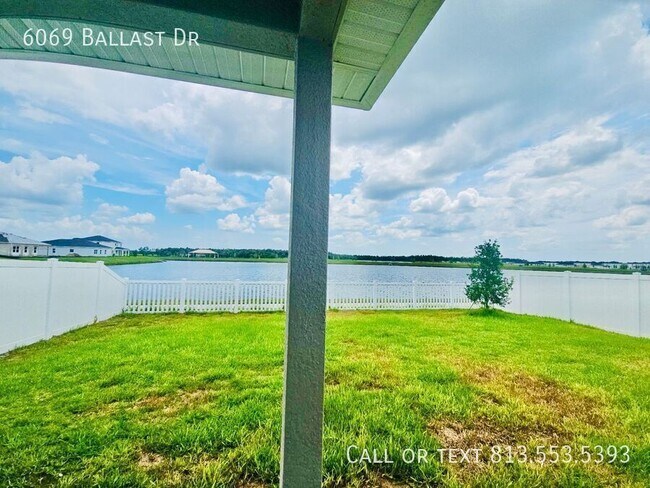 Foto del edificio - 6069 Ballast Dr