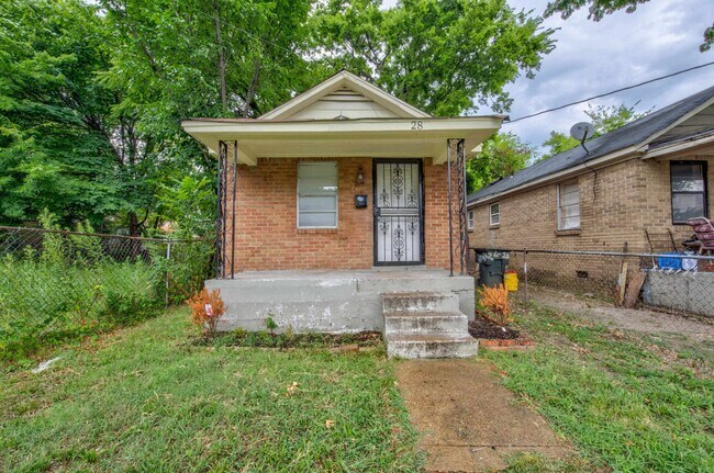 Building Photo - 28 W Burdock Ave