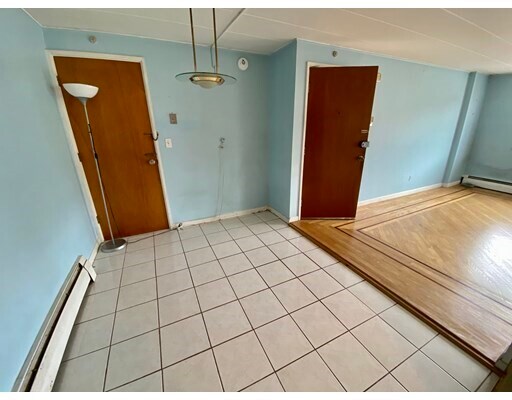 Building Photo - 18 Nelson Dr