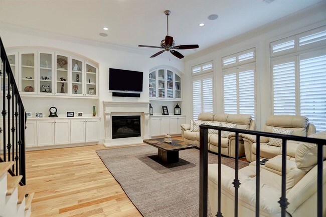 Building Photo - 5322 Paseo Caceres Dr