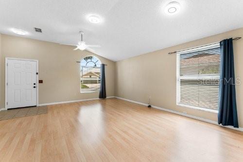 Foto del edificio - 128 White Marsh Cir