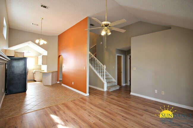 Foto del edificio - Beautiful 3 Bedroom Lakefront Home in Fort...