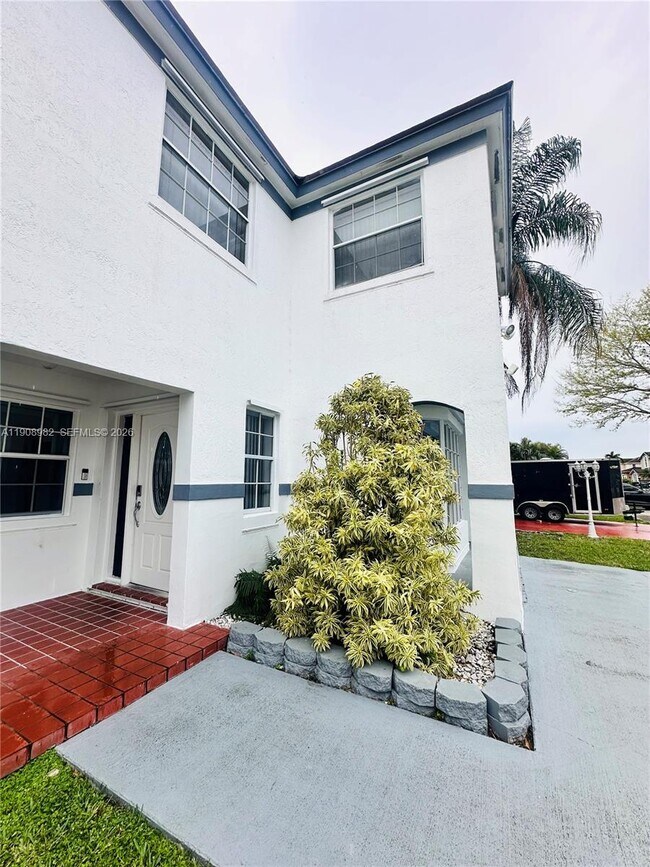 Foto del edificio - 16215 SW 139th Ct