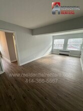 Building Photo - 8020 W Becher St