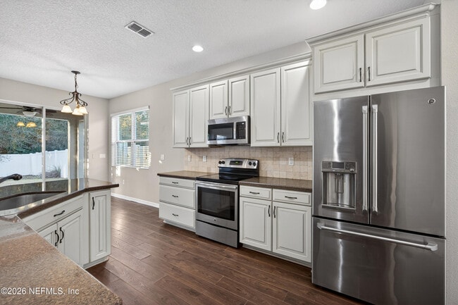 Foto del edificio - 104 Riachuelo Ln