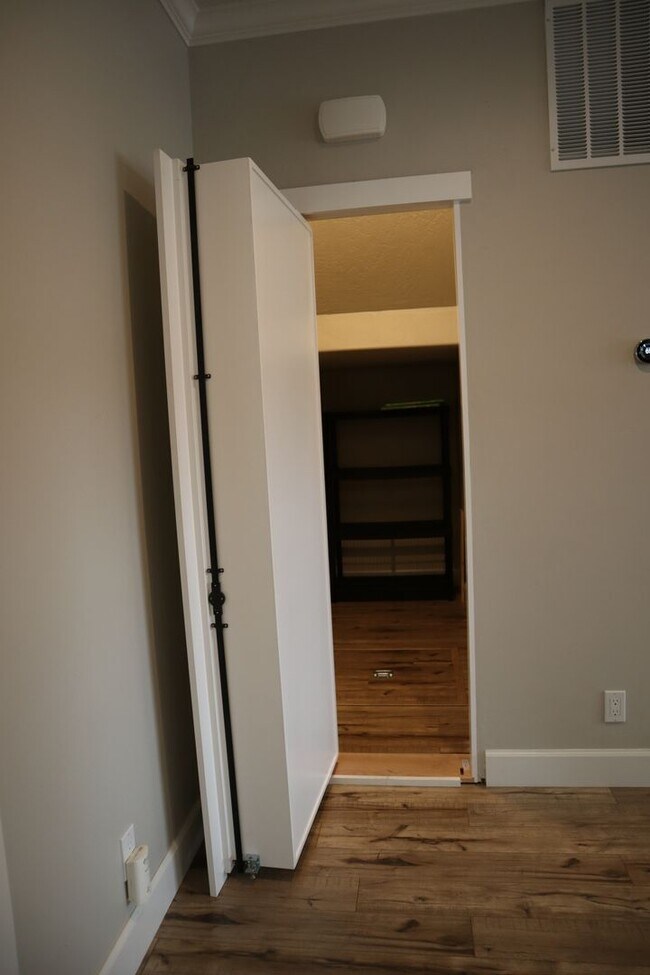 Building Photo - Beautiful home Downtown CDA