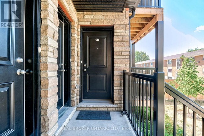 Building Photo - 164 Heiman St