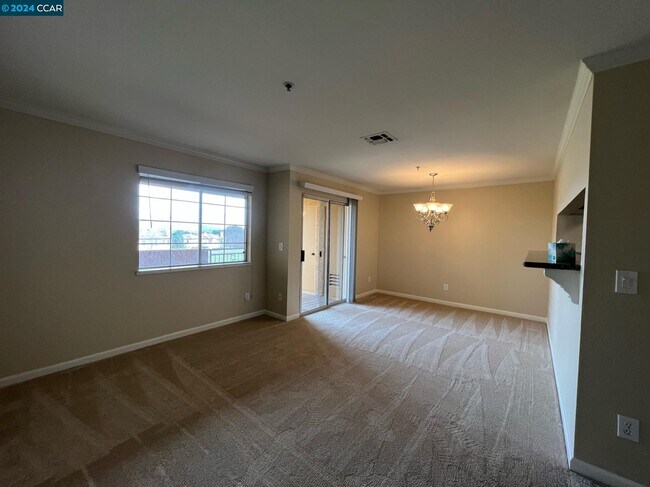 Building Photo - 460 Bollinger Canyon Ln
