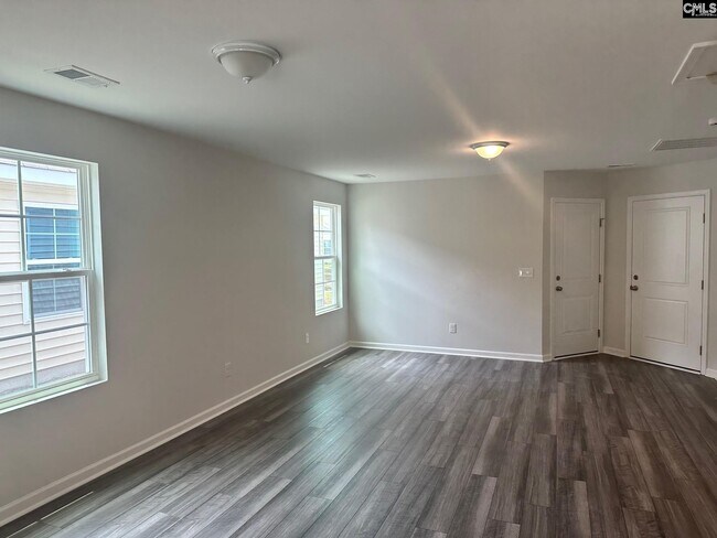 Building Photo - 845 Summerwood Ln