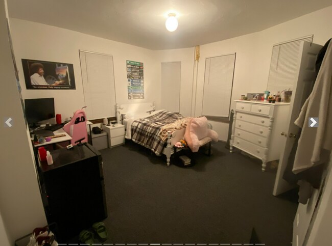 Foto del edificio - 14 Parker Hill Ave