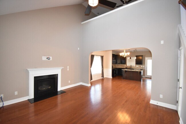 Foto del edificio - 4 Bedrooms and 2.5 Bath in Patriot Park Vi...