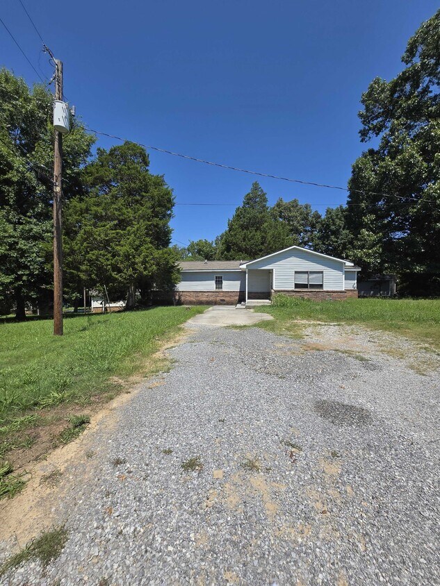 Primary Photo - 6656 Hwy 411