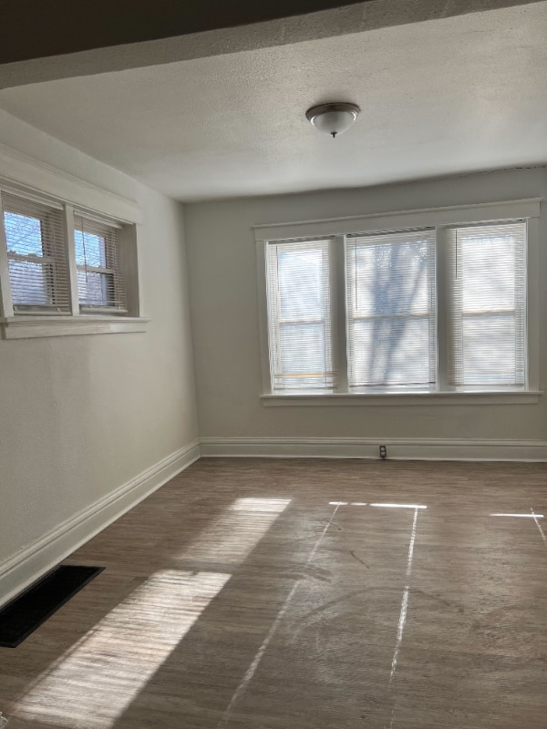 Foto del edificio - 5335 Bancroft Ave