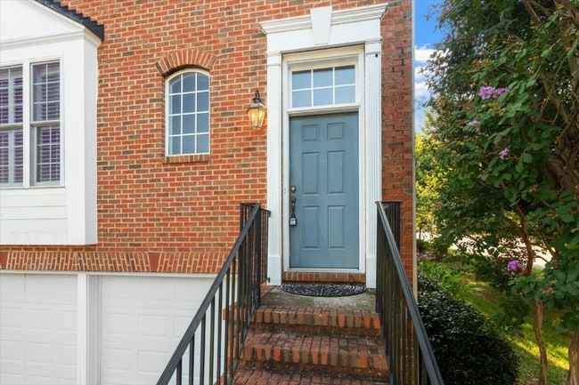 Building Photo - 900 Kirkeenan Cir