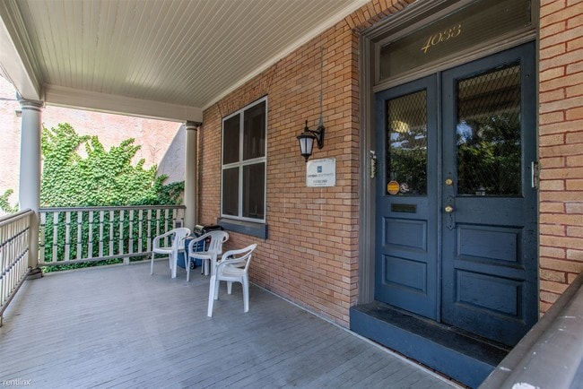Building Photo - 1 br, 1 bath Apartment - 4033 Baltimore Ave