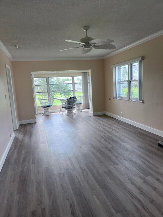 Building Photo - 251 S Golf Blvd