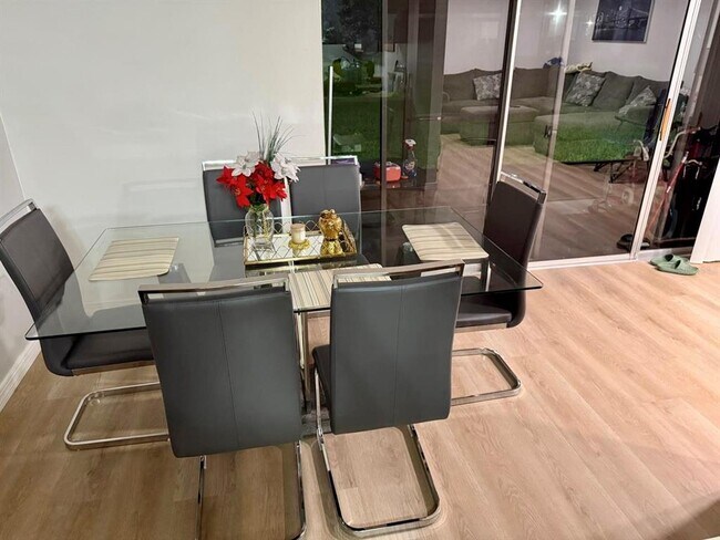 Foto del edificio - 4415 S Semoran Blvd